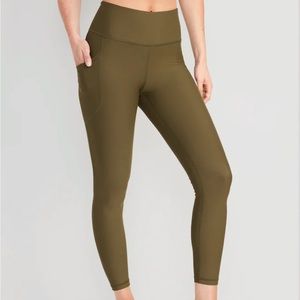 Old Navy high waisted Powersoft 7/8 leggings green large
